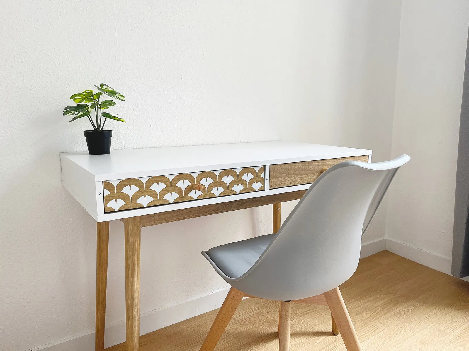 Desk and chair for working in the bedroom