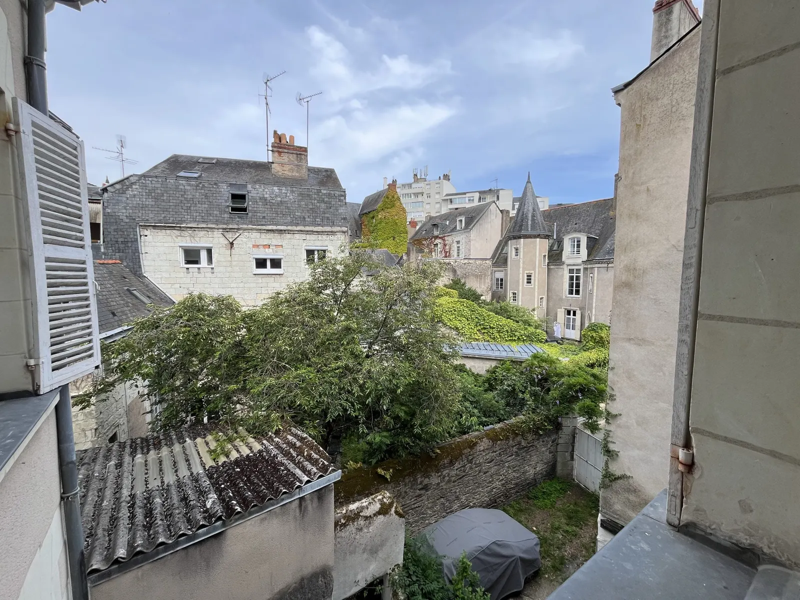 The slate roofs of central Angers